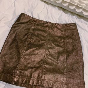 Free People gold shimmer mini skirt ✨